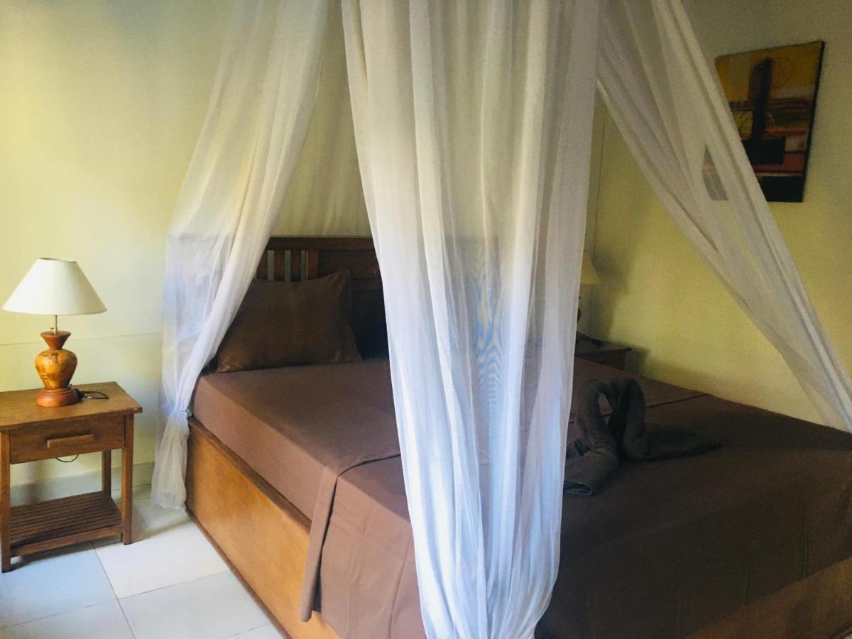 Puring Bungalows Gili Air Exteriör bild