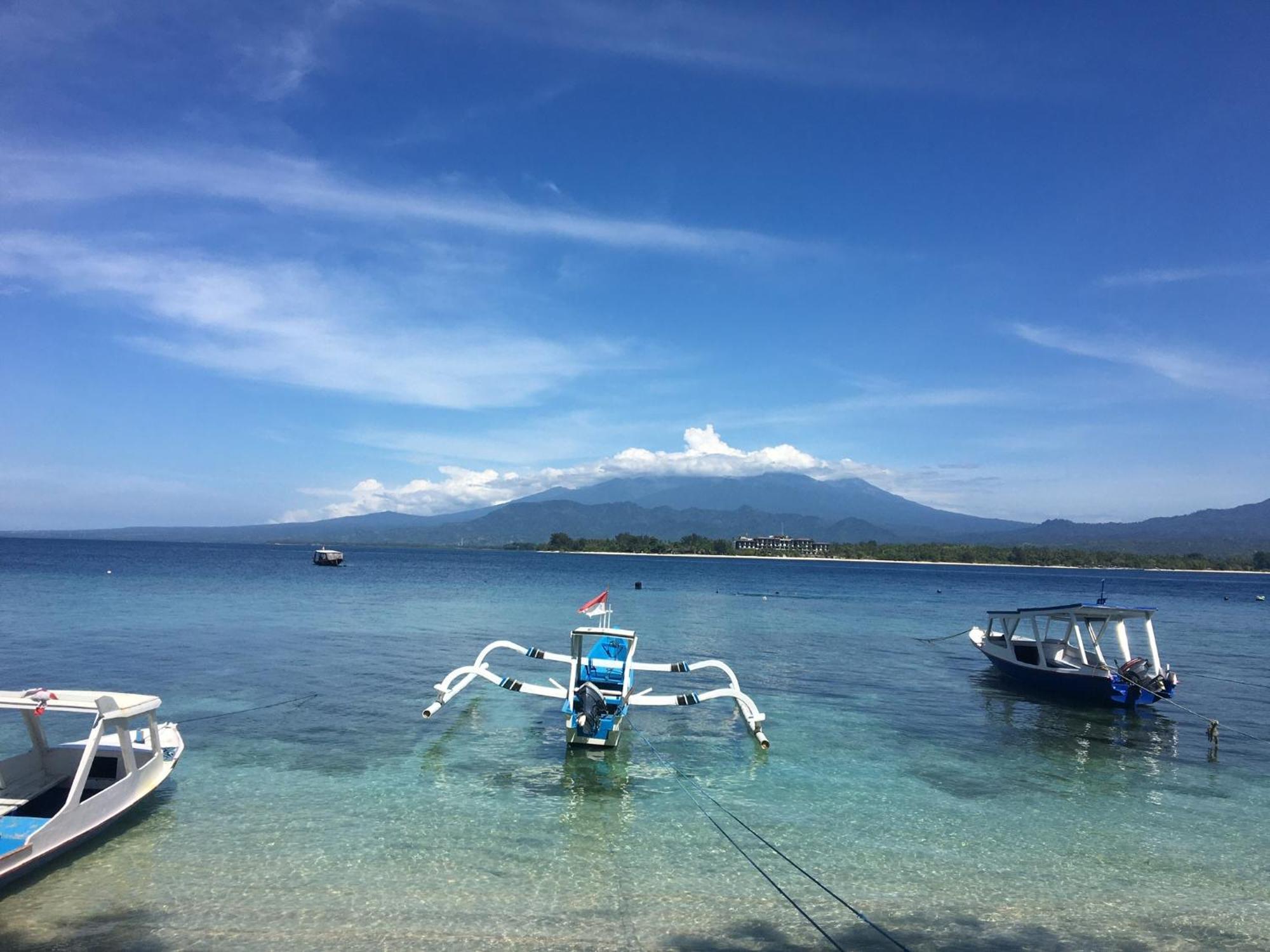 Puring Bungalows Gili Air Exteriör bild